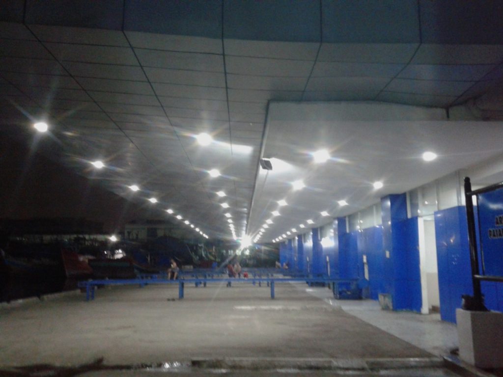 Pekerjaan Alumunium Composit Panel pada KOLOM di Muara Baru Jakarta