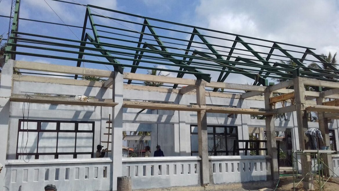 Pemasangan Kuda-Kuda Baja IWF di Proyek BLK BANYUWANGI Jawa Timur