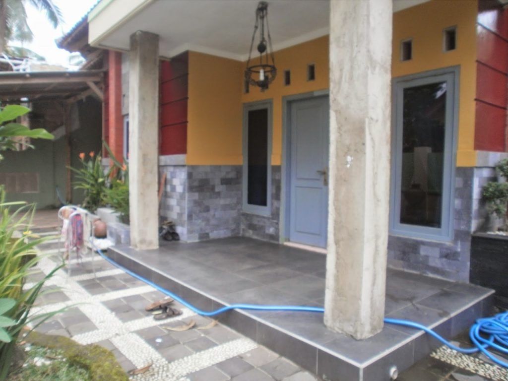 Pembangunan Teras Rumah Tinggal di Jawa Tengah